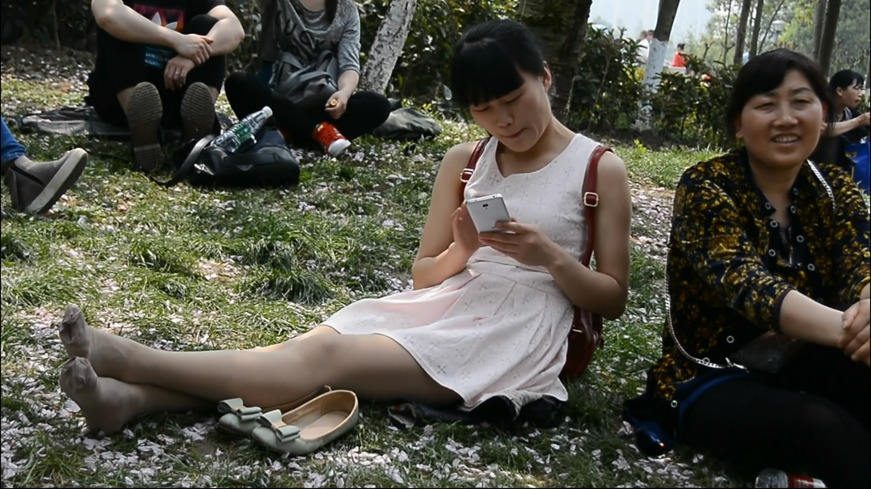 streetsnapnylon[00 00 58][20181203 223604 9]